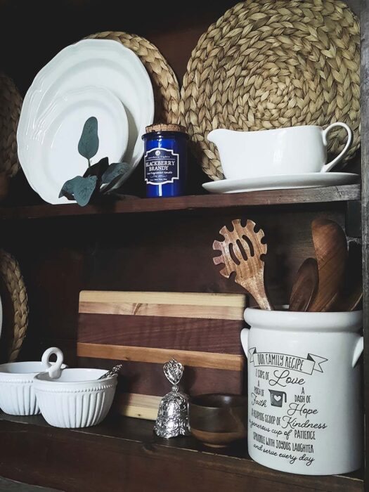 Farmhouse Kitchen Shelves