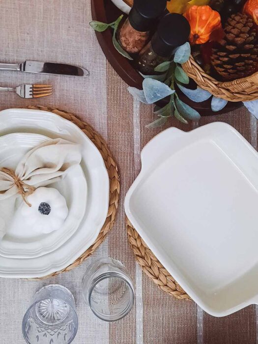 Instagram-Worthy Friendsgiving Tablescape: All the Secrets you Need to Know